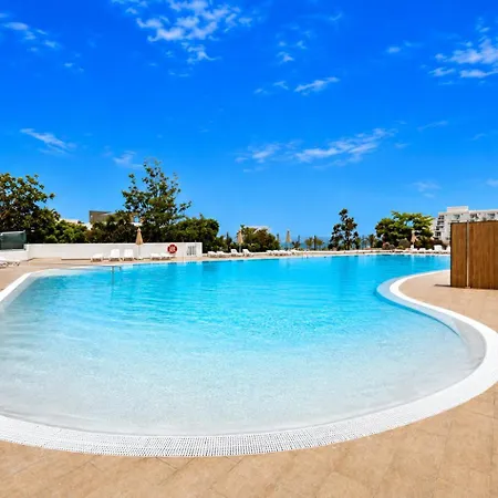 Апартаменты Paradise And Pool *