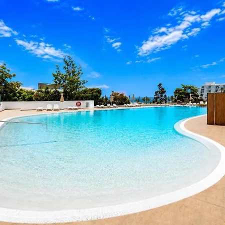 Paradise And Pool Apartmán Playa Paraiso (Tenerife)